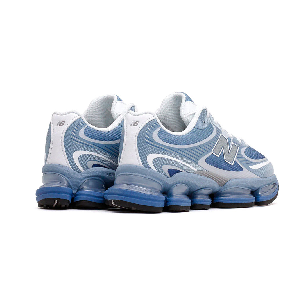 New Balance 2000 Still Water Baby Blue