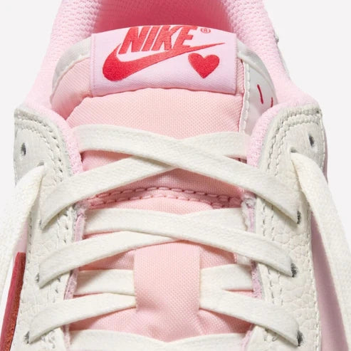 Air Jordan Retro 1 Low x Travis Scott Retro Tropical Pink