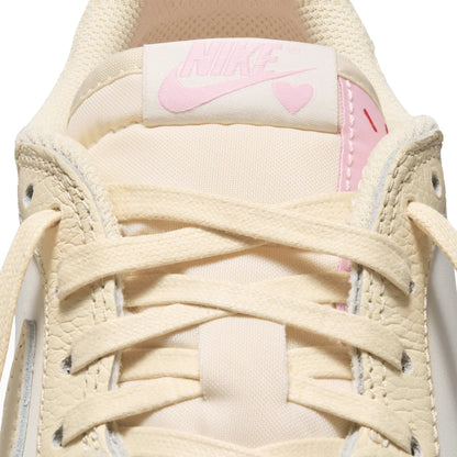 Air Jordan Retro 1 Low x Travis Scott Retro Shy Pink