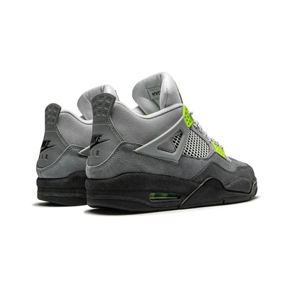 Air Jordan 4 Retro SE Neon 95