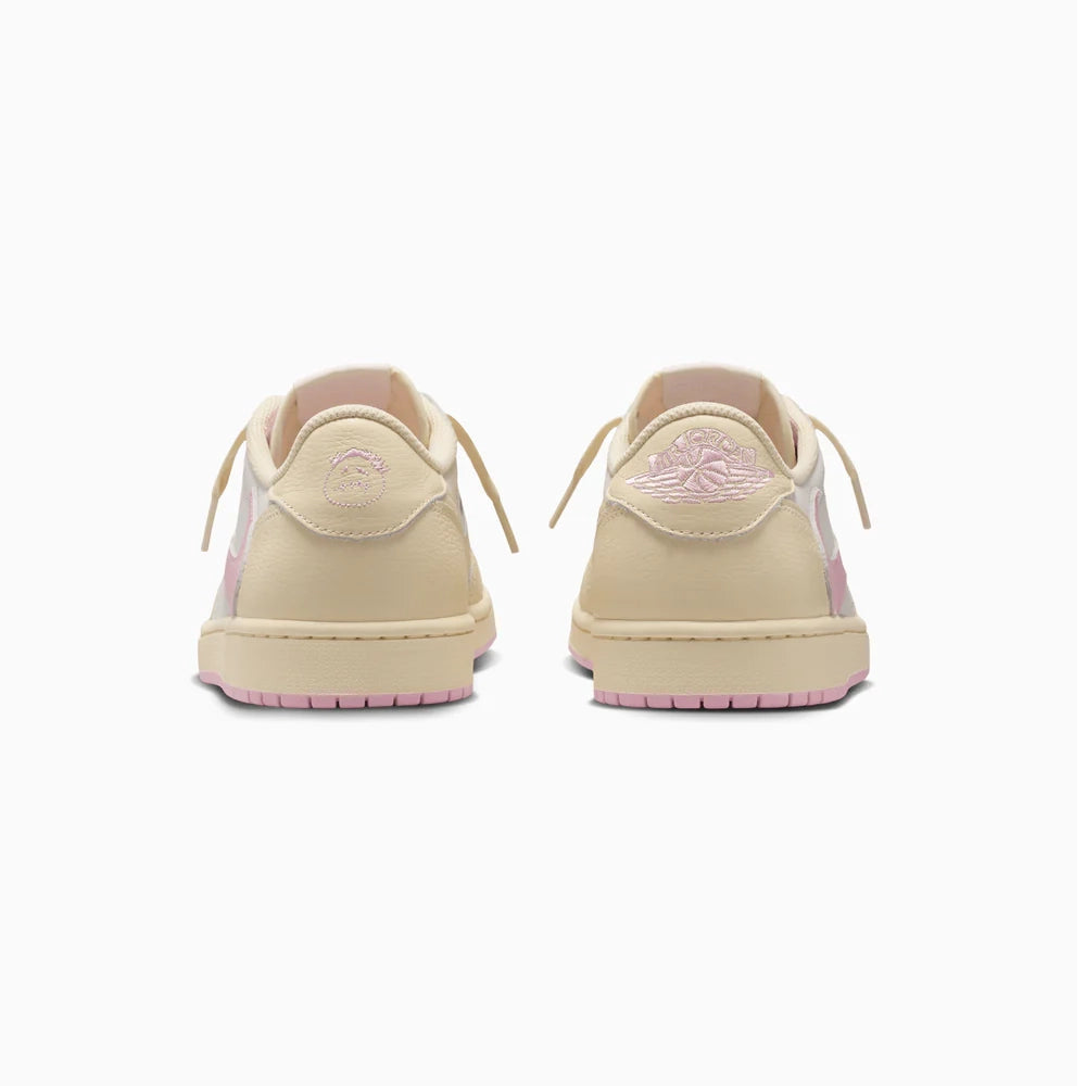 Air Jordan Retro 1 Low x Travis Scott Retro Shy Pink