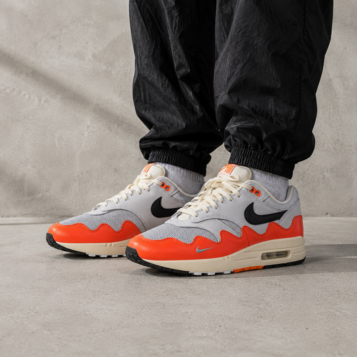 Nike Air Max 1 Patta Waves Hyper Crimson Pure Platinum