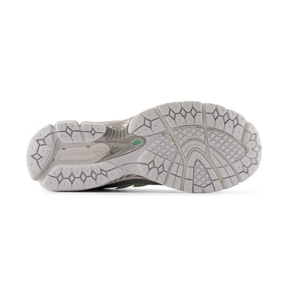 New Balance 1906F White Silver Metallic
